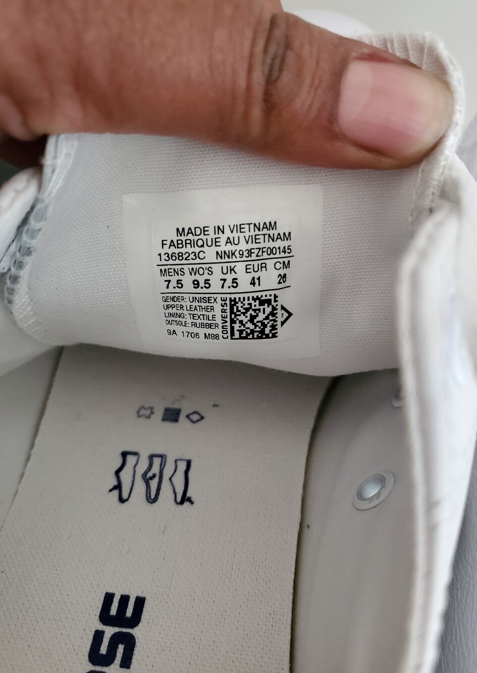 Converse Women's Low Top Leather Sneakers - White - Picture 3 of 7